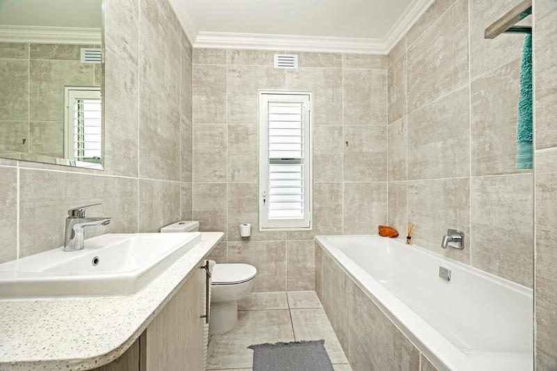 3 Bedroom Property for Sale in Pinehurst Western Cape